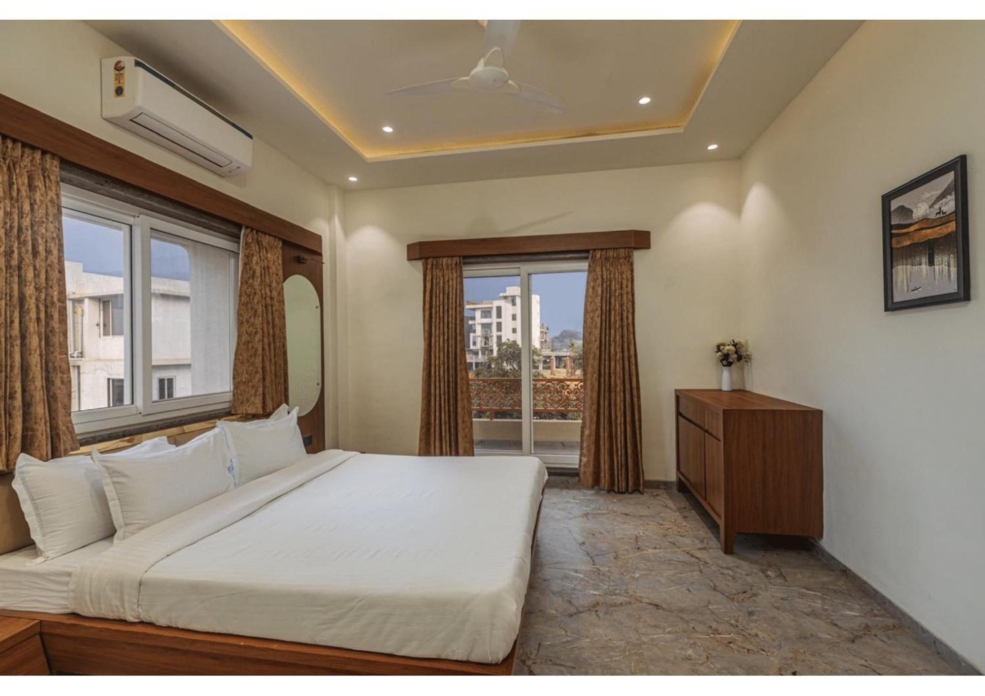 Mountain Glory 8Bhk By Tensorstays, Pool & Theater Igatpuri Εξωτερικό φωτογραφία