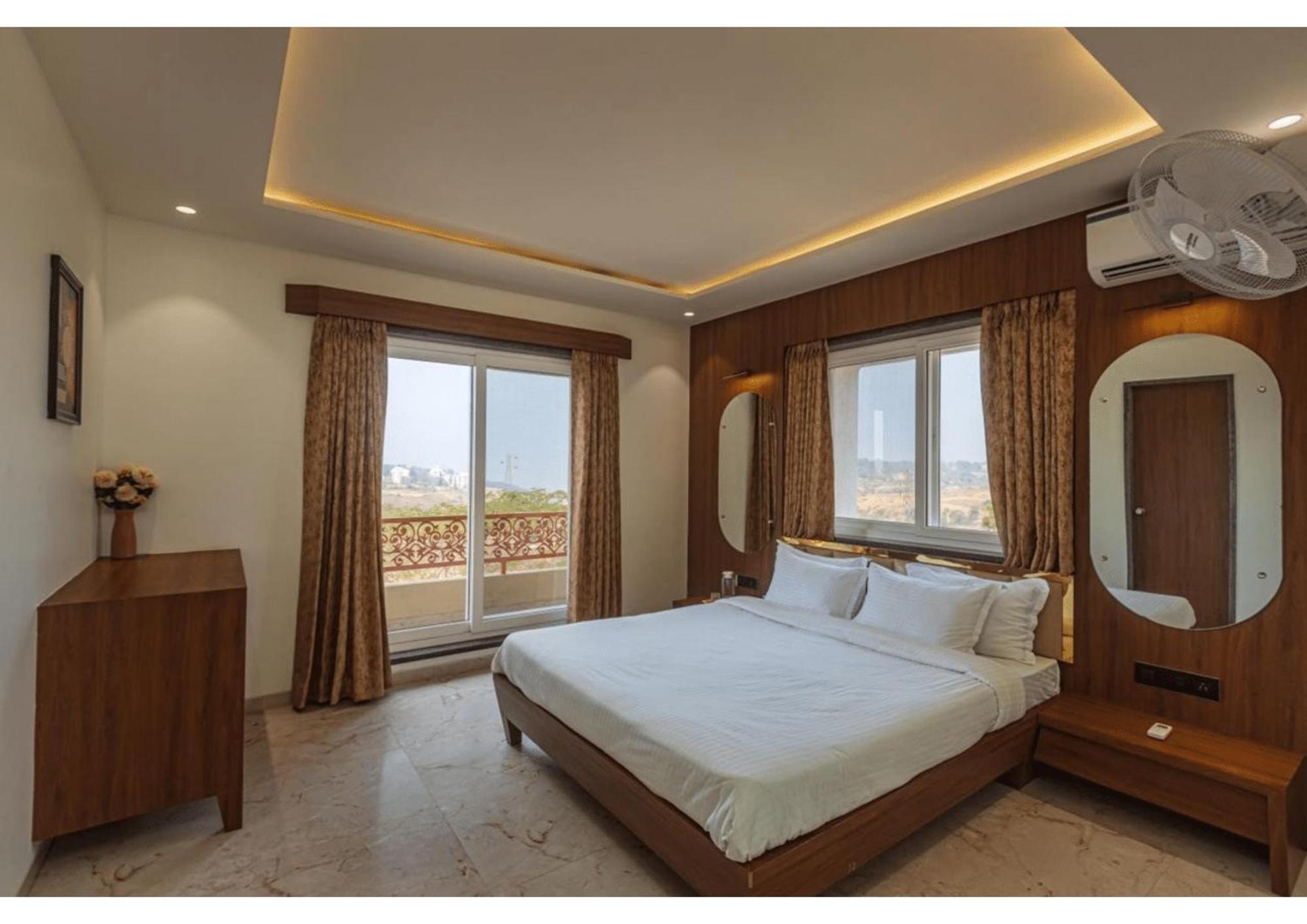 Mountain Glory 8Bhk By Tensorstays, Pool & Theater Igatpuri Εξωτερικό φωτογραφία