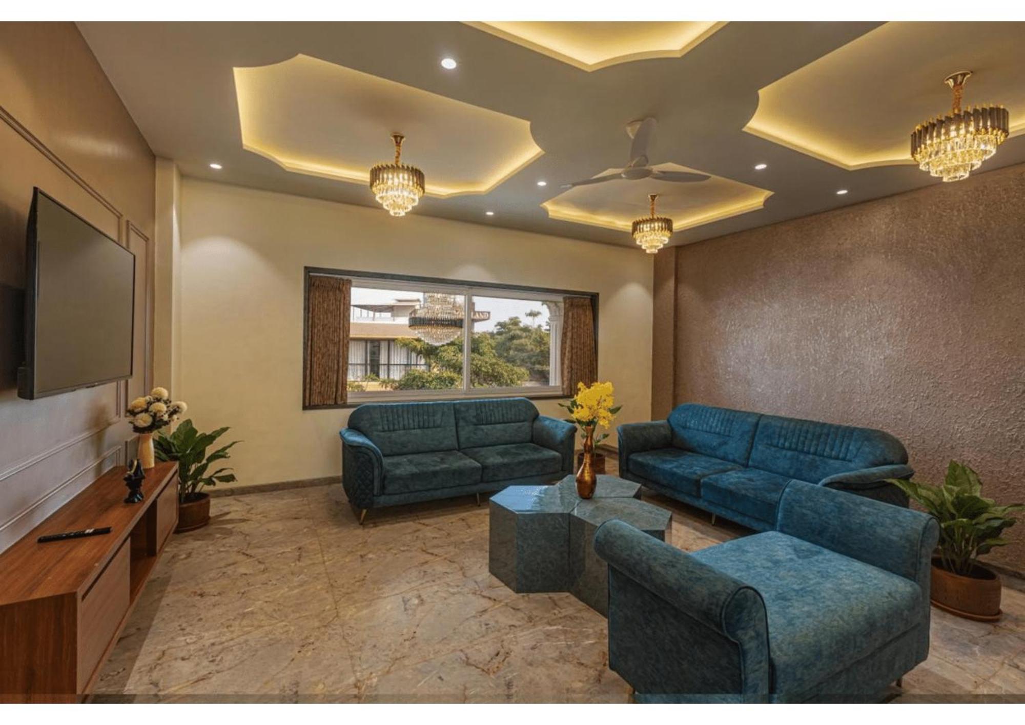 Mountain Glory 8Bhk By Tensorstays, Pool & Theater Igatpuri Εξωτερικό φωτογραφία